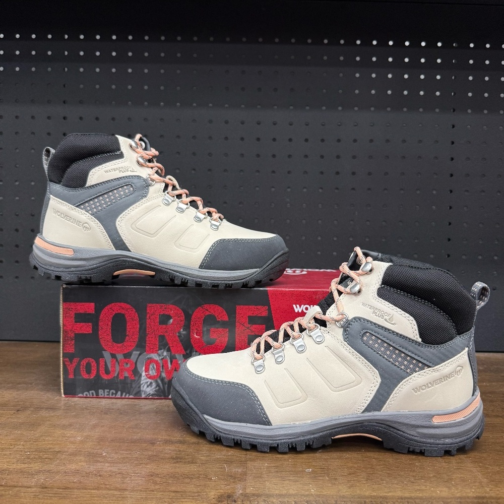 New W/ Box! Women's Wolverine Chisel 2 Steel Toe Waterproof Hiker Work Boots